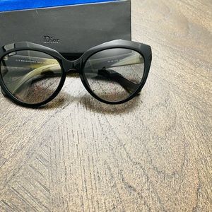 💕Make an offer💕 Balenciaga sunglasses.